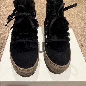 Cougar Daniel Black Fur-Trimmed Women's Sneakers/Boots